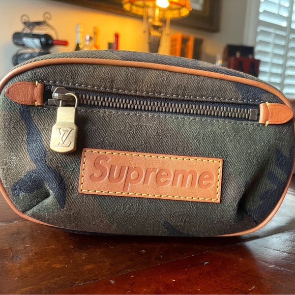 Louis Vuitton x Supreme Bumbag Monogram Camo PM Camo - Picture 6 of 6